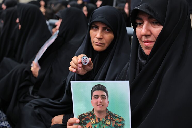 مشاركة قائد الثورة الإسلامية وإلقاء كلمة في مراسم عزاء استشهاد الإمام الرضا (عليه السلام)