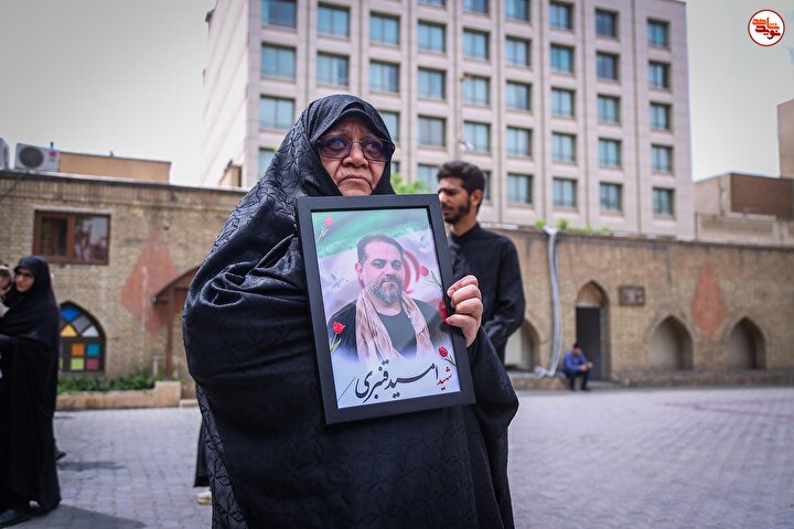 Tehran hosts ceremony honoring martyrs of the Ramadan War