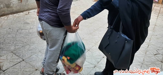 گزارش تصویری/ هر بسته کمک مومنانه به نیابت از یک شهید