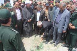 کلنگ&zwnj;زنی یادمان شهدای گمنام مرادلو