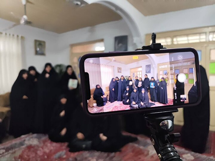 تکریم مادرانه از خانواده‌های مدافعان ایران و گرامی‌داشت شهدای ۱۸ دی ماه...