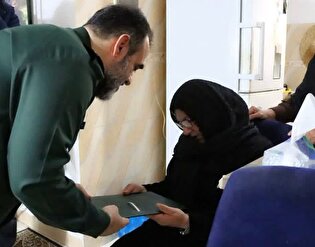 خون شهدا رمز بقای انقلاب اسلامی است