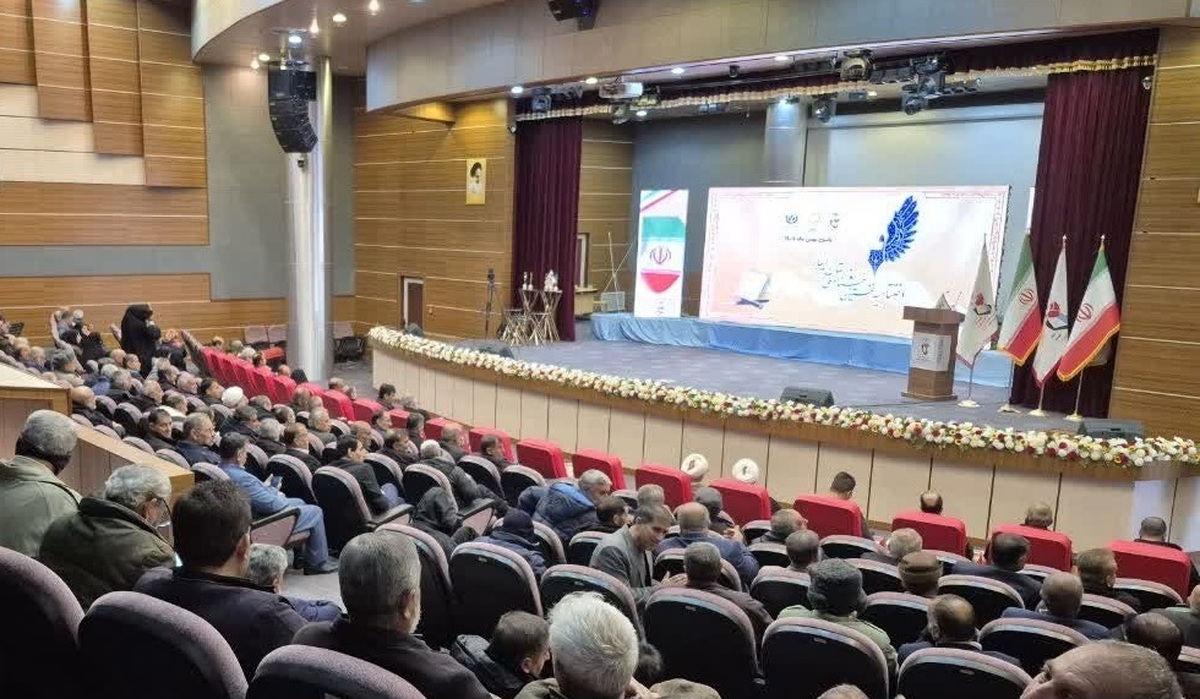 اختتامیه جشنواره ملی &laquo;داستان ایثار و شهدای غریب&raquo; برگزار شد